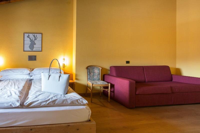 Angelica Hotel