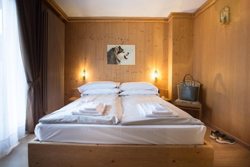 Angelica Hotel 3*