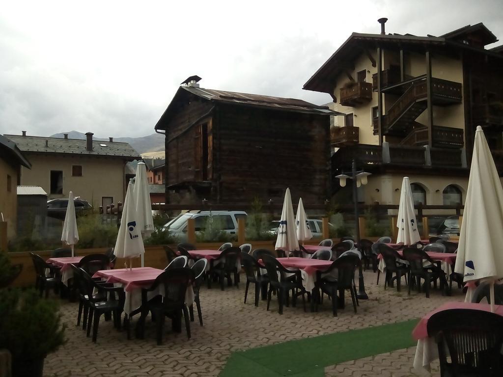 Angelica Hotel